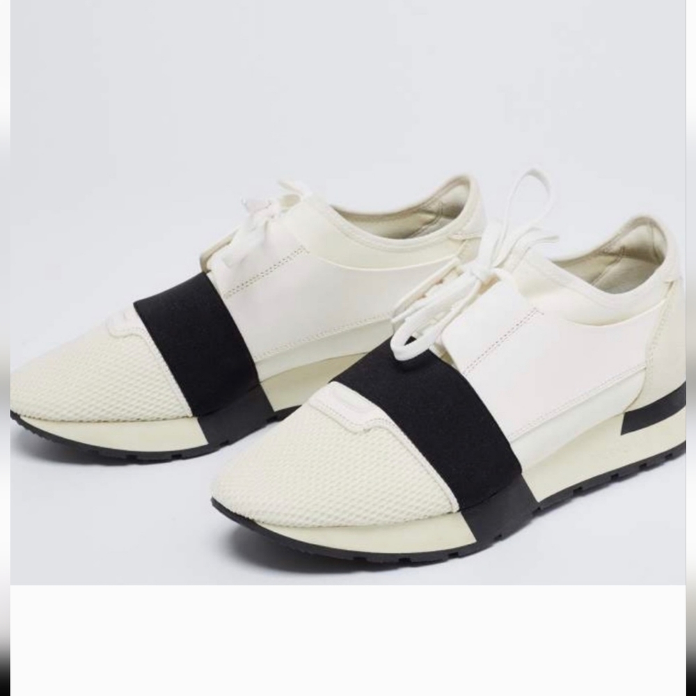 Balenciaga - Race Runner Sneakers  Size 9 NEW